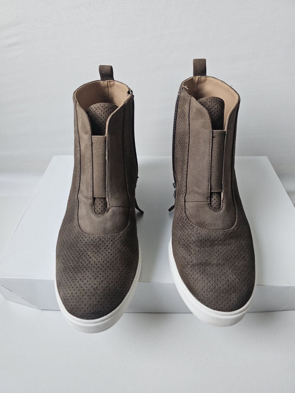Linea Paolo Brown Suede Wedge Sneakers Side Zip Ankle Booties Size 8.5M